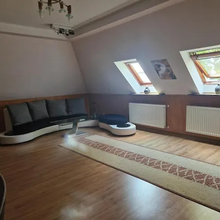 Czerwony Dworek Villa *