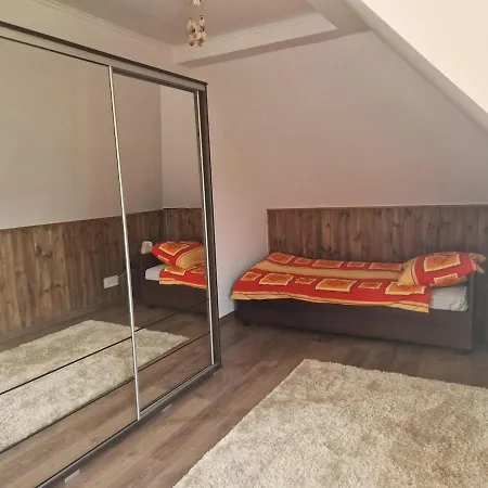 Czerwony Dworek Villa