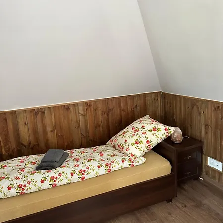 Czerwony Dworek *